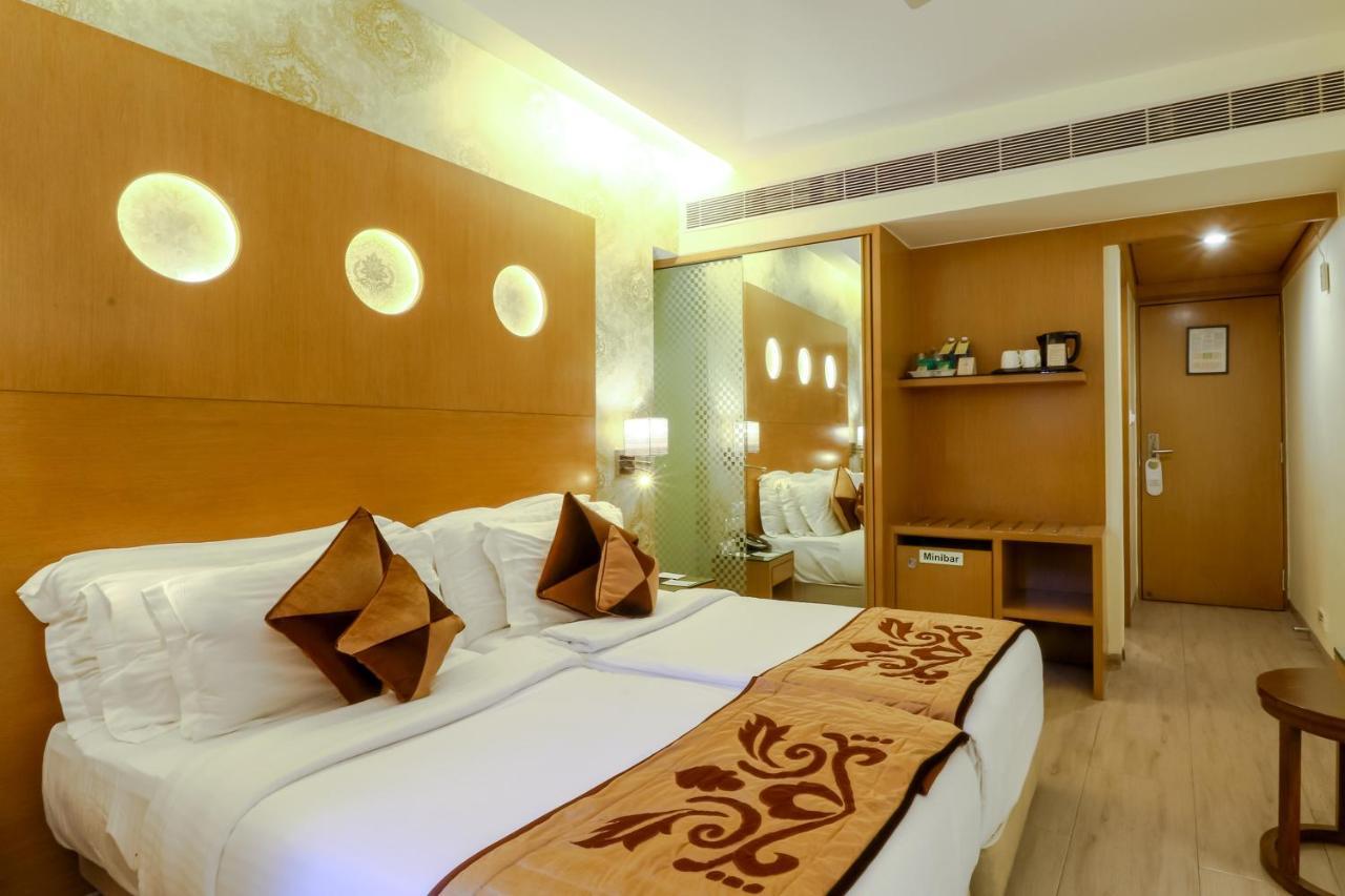 Salida Del Sol Hotel Panaji Luaran gambar